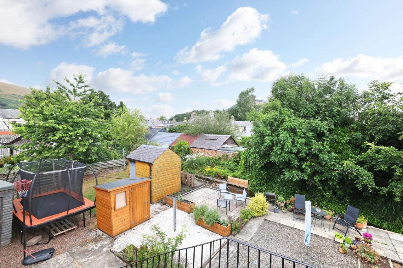 One Bed In The Heart Of